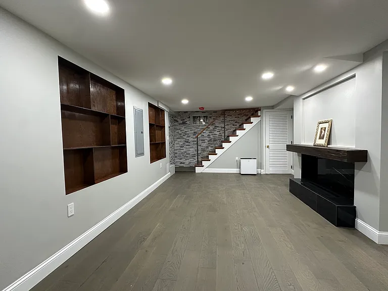 492 Lowell Ave — Photo 20