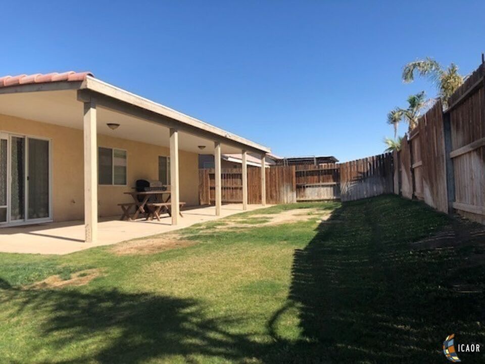 2nd image of 363 Foxtrail Dr