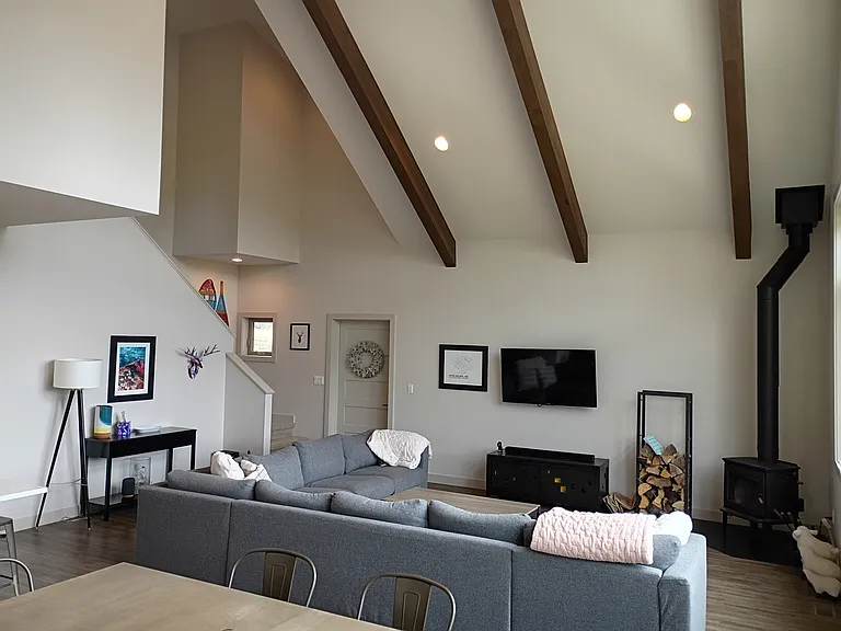 1804 Snow Ridge Dr — Photo 2