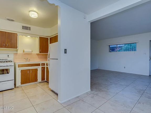 4th image of 3173 E Terra Alta Blvd #1