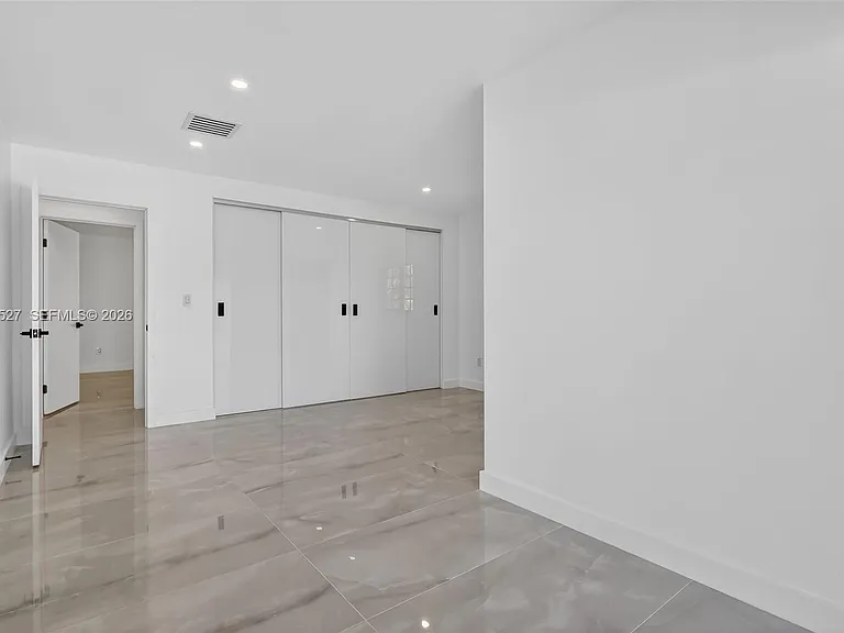607 Layne Blvd — Photo 35