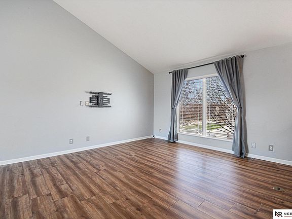 4th image of 4709 N 168th Ave