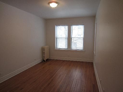 3rd image of 3018 W Sunnyside Ave #2