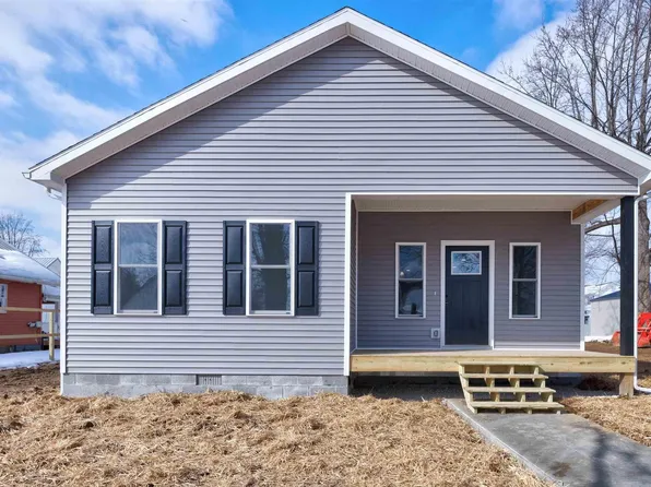 122 N Lincoln Ave, Oakland City, IN 47660