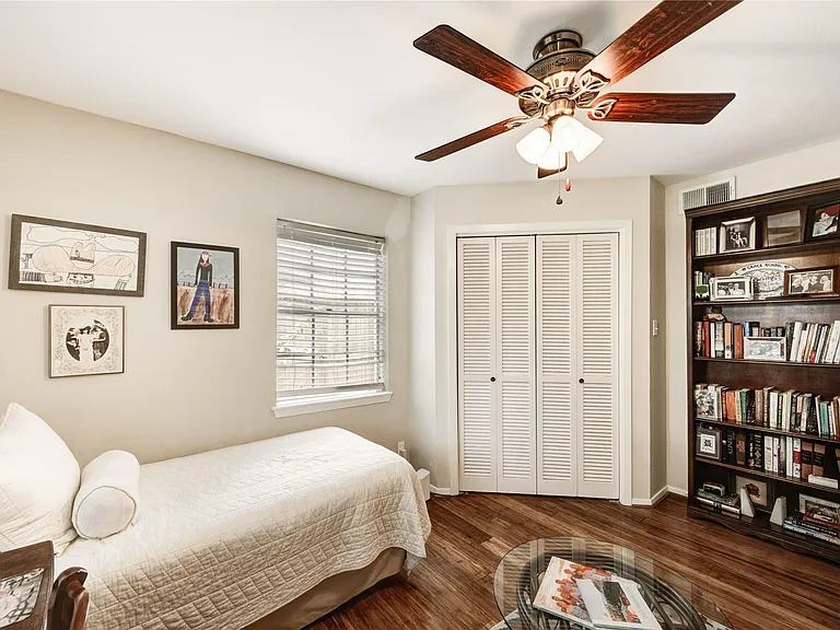 2602 Briarbrook Dr — Photo 16