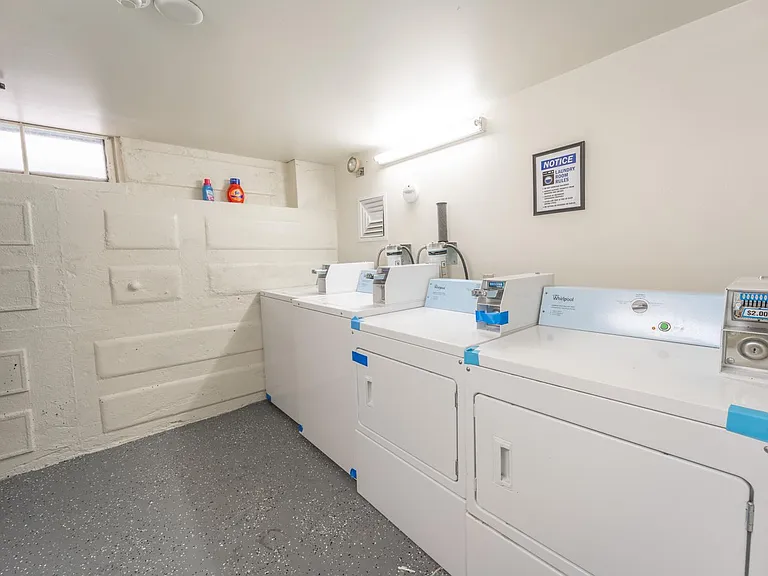 29 Houghton St #4 — Photo 9