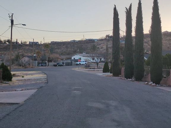 5th image of 443 Aleta Ct