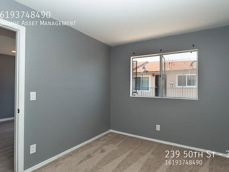 239 50th St #37 — Photo 7