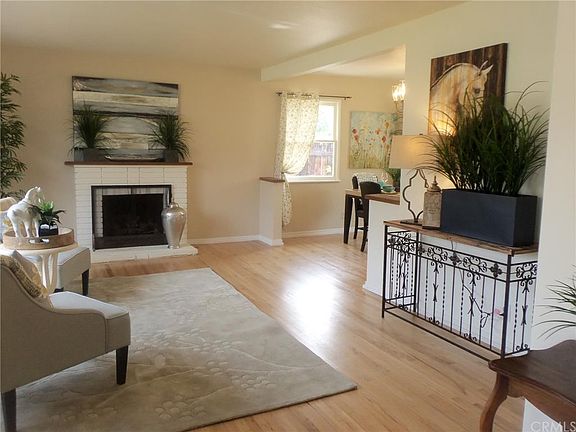 4th image of 550 E Cypress Ave