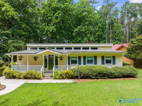 720 Holiday Shores Rd, Scottsboro, AL 35769