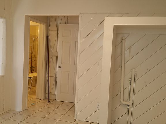 4th image of 675 D St