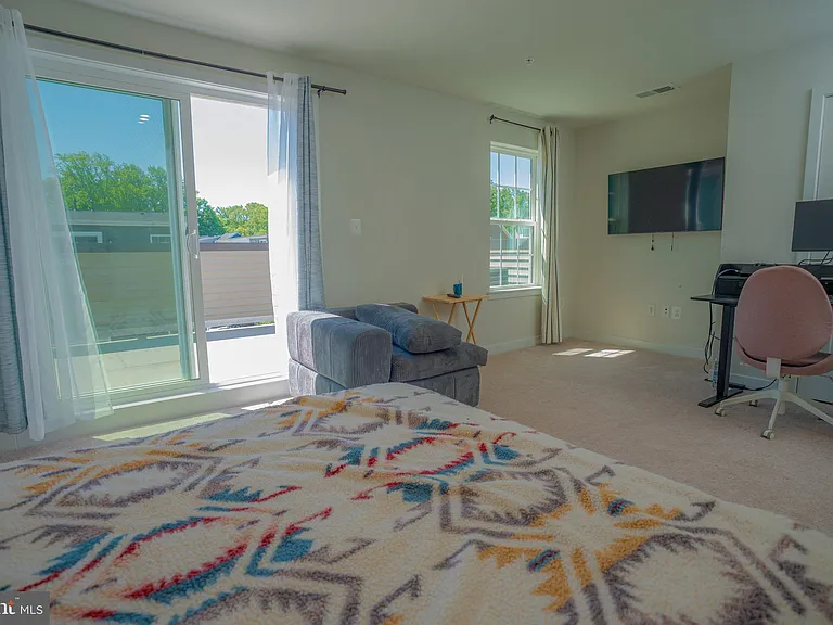 8210 Goldstone Ct — Photo 24