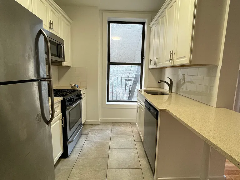 214 W 92nd St #5F — Photo 1