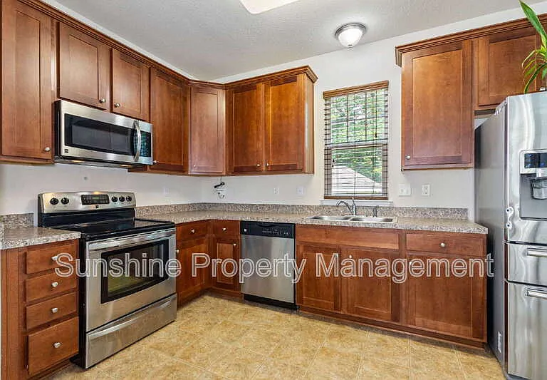 1514 Corprew Ave — Photo 3