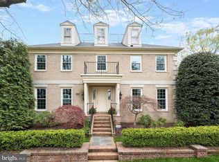 3204 Ellicott St NW, Washington, DC 20008