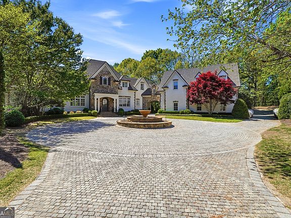 5th image of 218 Londonberry Rd
