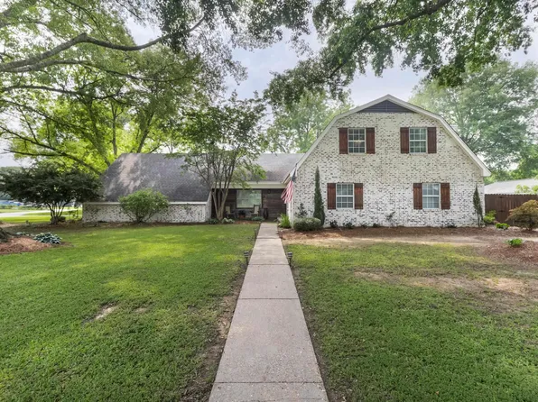 3202 Claiborne Cir, Monroe, LA 71201