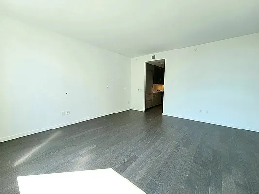 Rented by Promest LLC | media 5