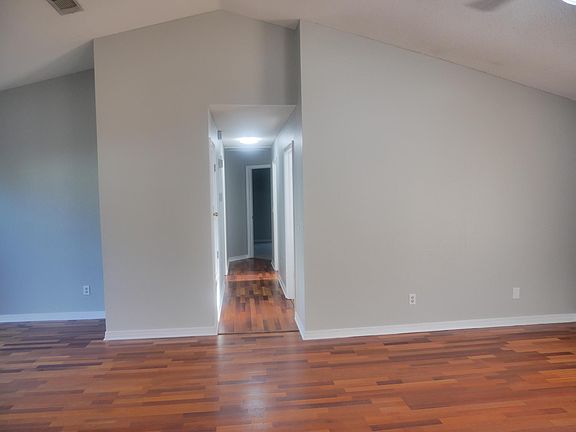 2nd image of 441 Hilburn Ln