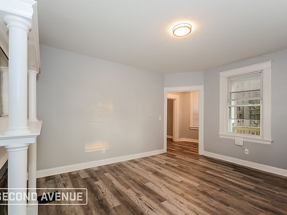 5th image of 4810 Oak St