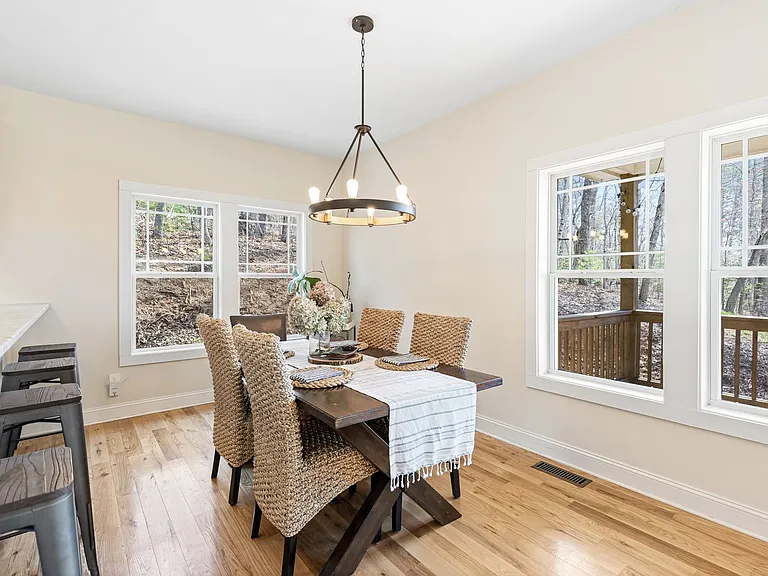 149 Kirkwood Dr — Photo 16