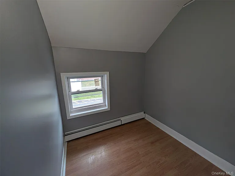 10 Norris St — Photo 14