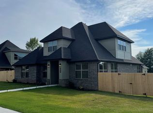 1315 Shores Ave, Cave Springs, AR 72718