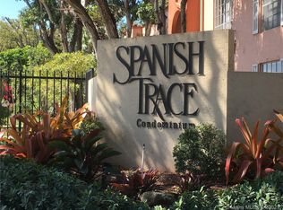 10818 SW 88th St APT R28, Miami, FL 33176