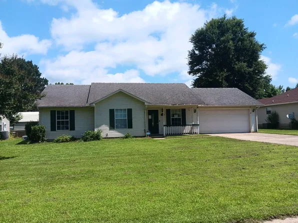 30 Geraldine St, Ward, AR 72176
