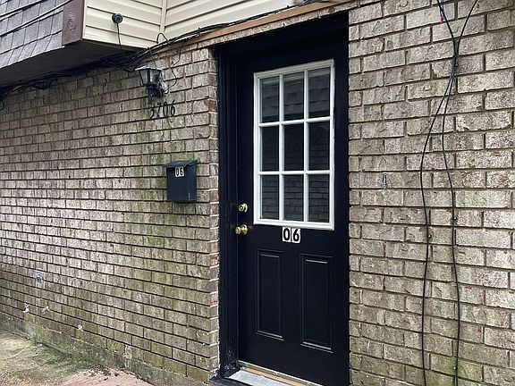 2nd image of 3700 Stefano St #3706