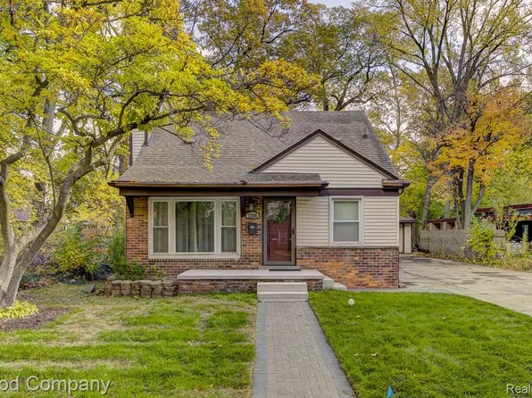 23580 Rensselaer St, Oak Park, MI 48237