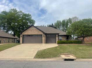 4900 Trinity Crossing Dr, Conway, AR 72034