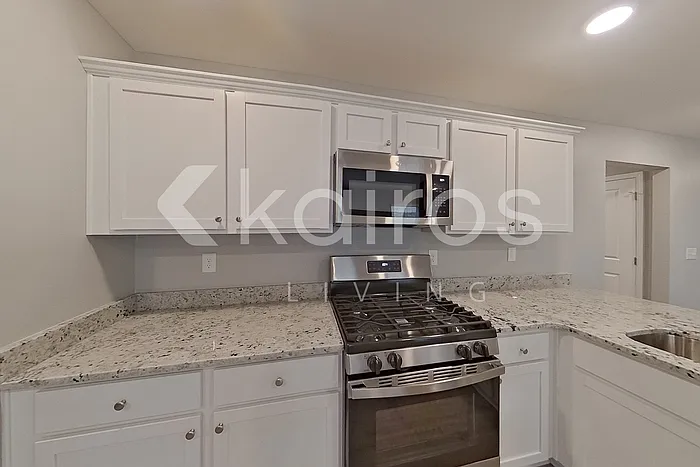 102 Denise Dr — Photo 7