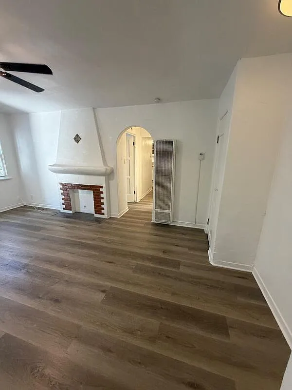1 bed, 1.0 bath, 900 sqft, $2,575 — Photo 2