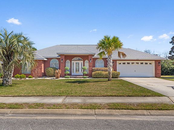2nd image of 1680 Woodlawn Way