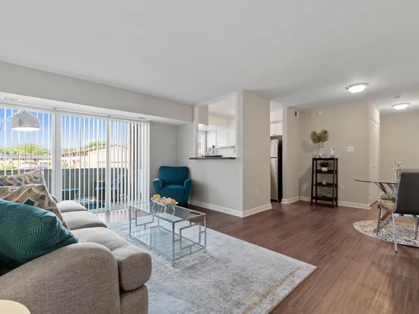 404 Rivertowne Apartment Homes