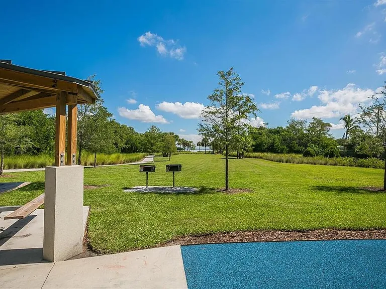 840 Bayport Way #840 — Photo 49
