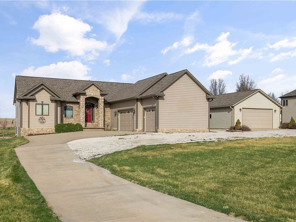 556 NE 91st St, Runnells, IA 50237 Zillow