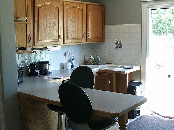 5th image of 9025 Roach Ave