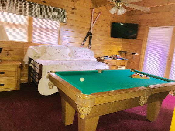 Game room doors to balcony