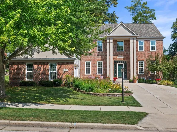 2704 Keri COURT, Waukesha, WI 53188