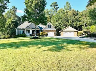 9069 Fairview Church Rd, Seneca, SC 29672