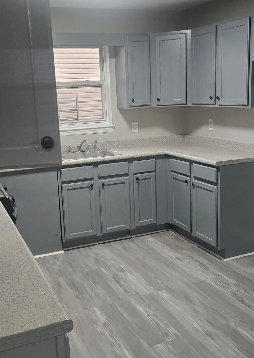 3 bed, $2,700 — Photo 2