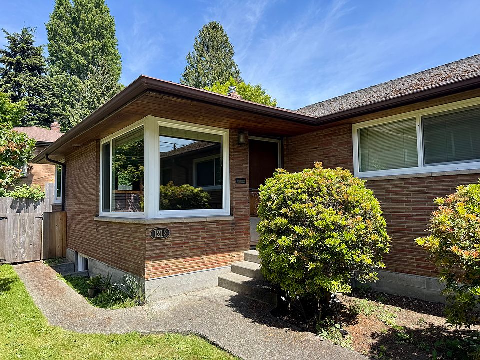 Front entry + NEW windows