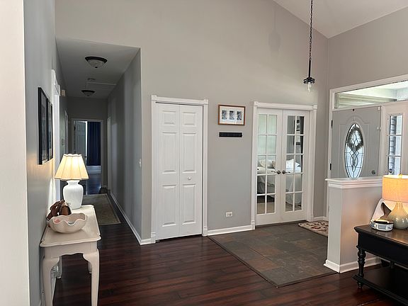 2nd image of 2904 Arbor Ln