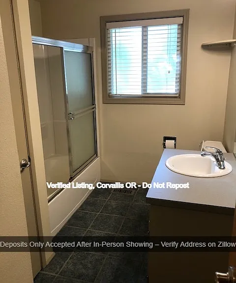 2224 NW Dixon St — Photo 8