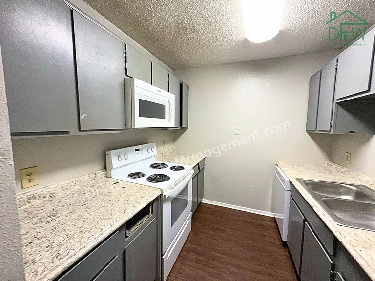 219 Fry St #12 — Photo 9