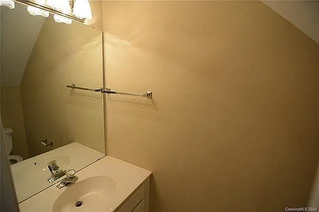 3276 Mannington Dr — Photo 17