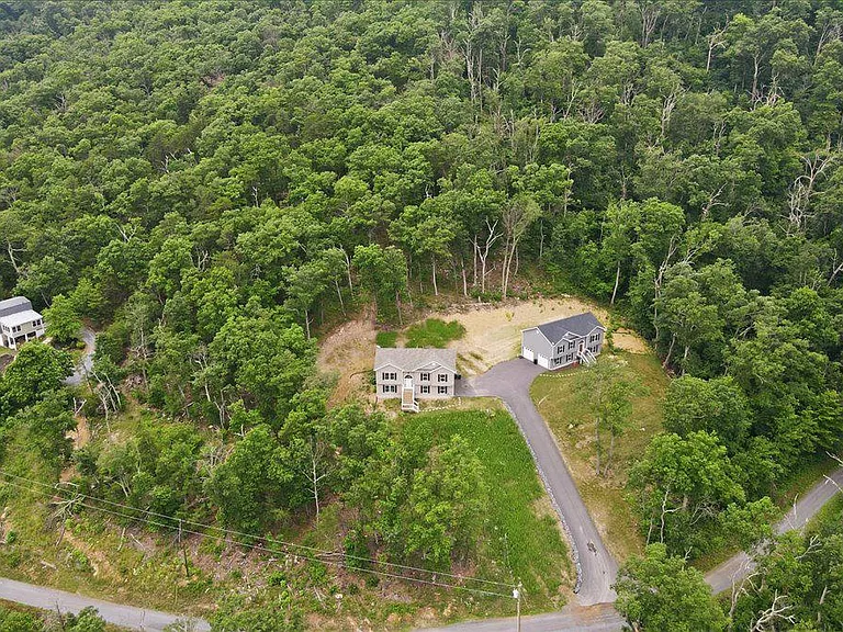 1617 Tomahawk Trl — Photo 40