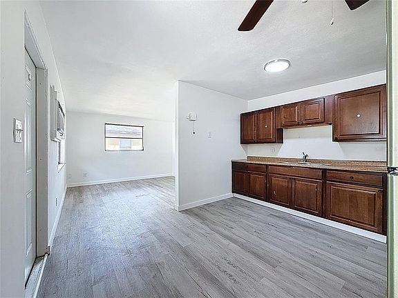 3rd image of 319 Leta St